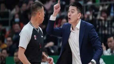 非洲选手抗议判罚被误判发球，0-3惨败出局，无缘男单16强